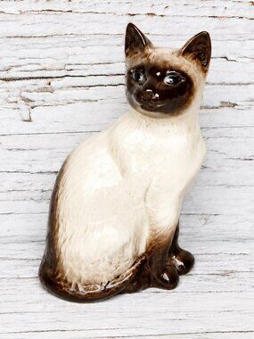 Beswick 1887 Siamese Cat Figurine, Vintage Blue Eyes Cat, English Porcelain